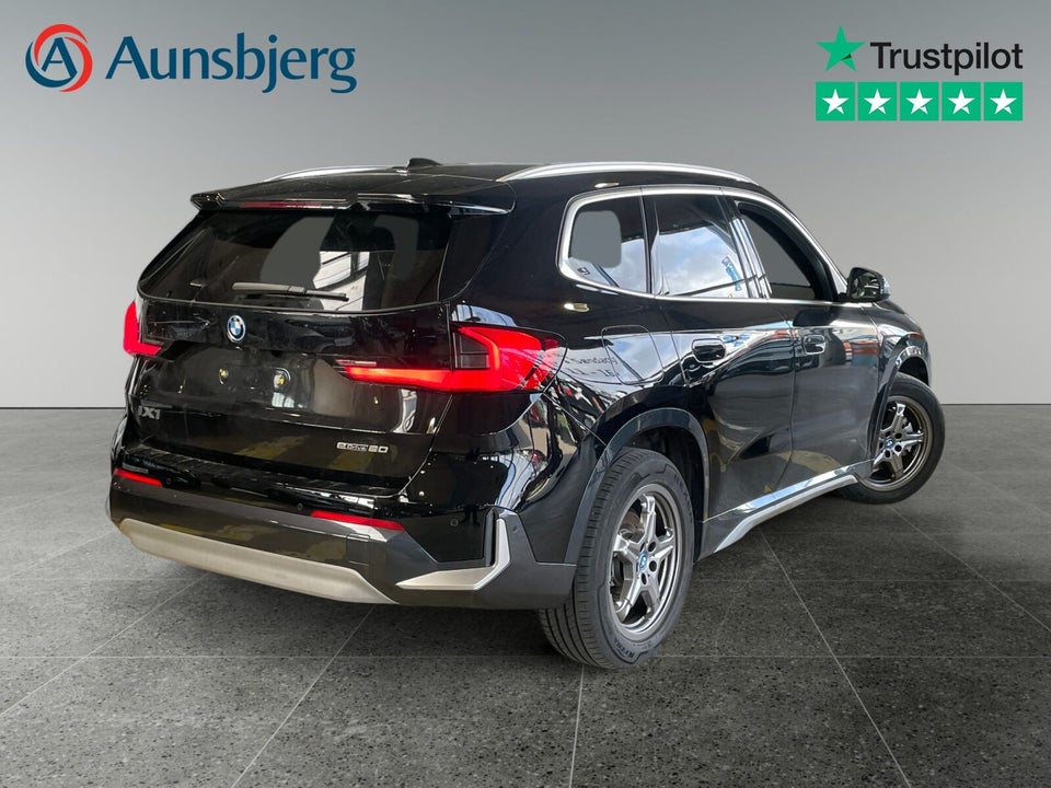 BMW iX1 eDrive20 X-Line 5d