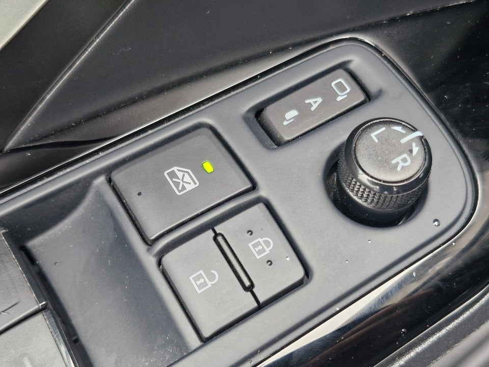 Toyota C-HR 1,8 Hybrid C-LUB Premium CVT 5d