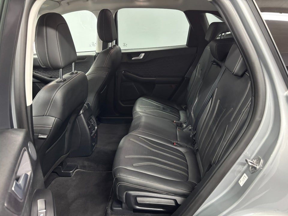 Ford Kuga 2,5 PHEV Vignale CVT 5d