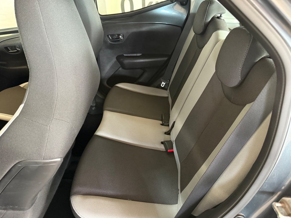 Toyota Aygo 1,0 VVT-i x-play 5d