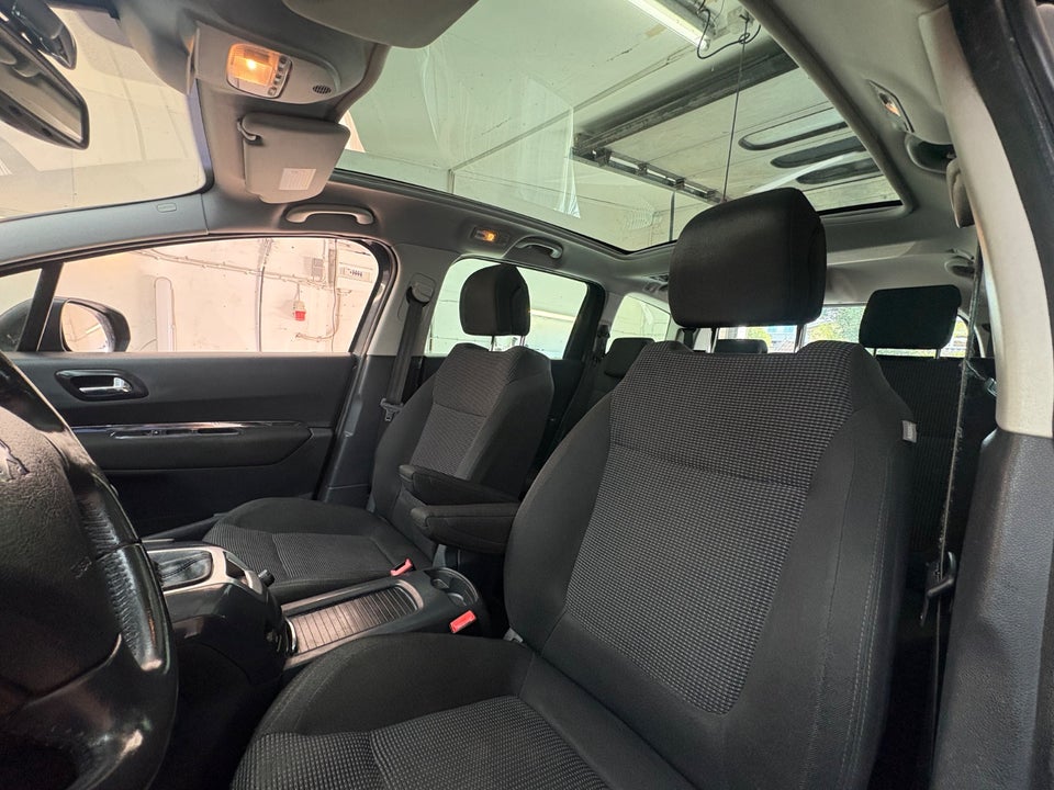 Peugeot 5008 1,6 HDi 110 Premium 7prs 5d