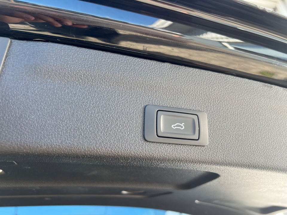Audi A6 40 TDi S-line Avant S-tr. 5d