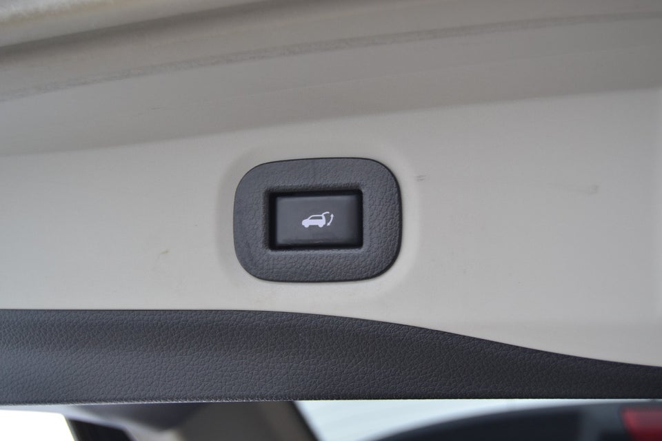 Nissan X-Trail 1,6 dCi 130 Tekna X-tr. 7prs 5d