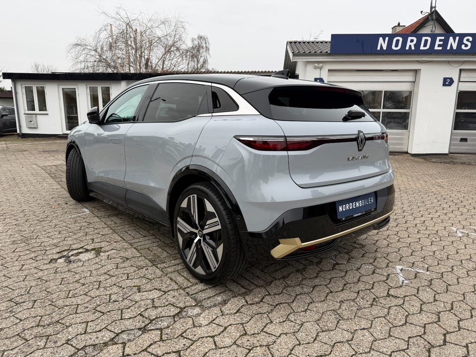 Renault Megane E-Tech 60 Iconic 5d