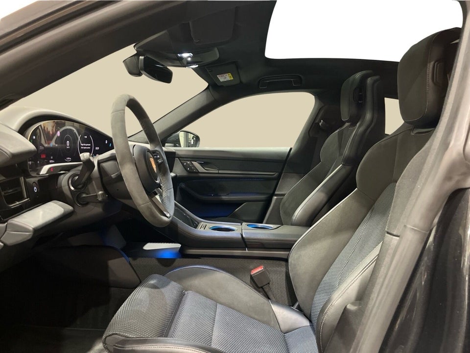 Porsche Taycan 4S Performance+ 4d