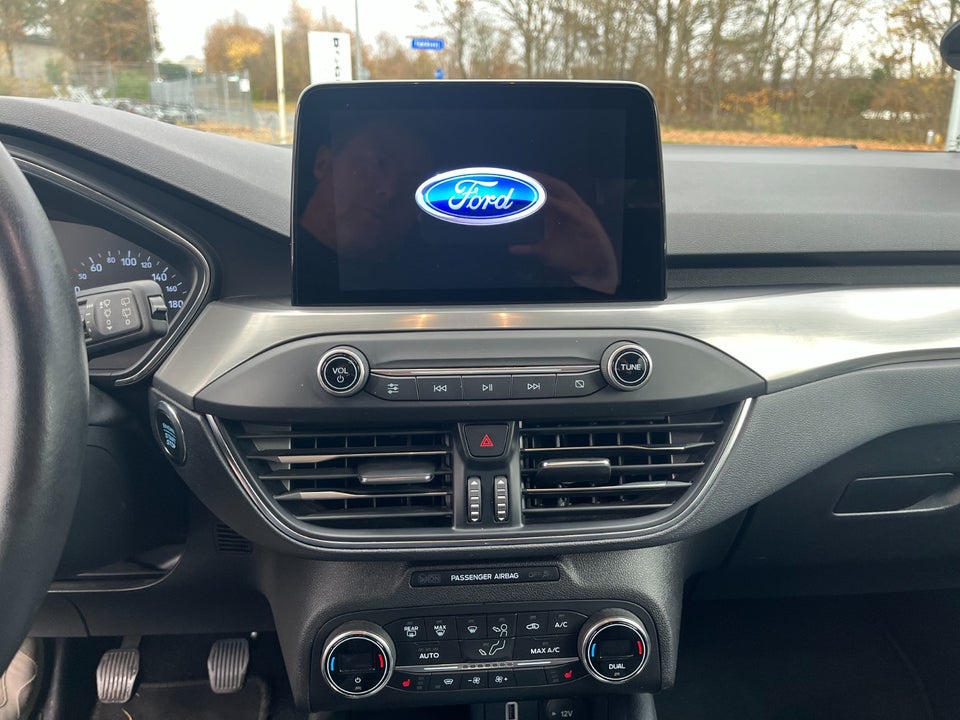 Ford Focus 1,5 EcoBlue Titanium 5d