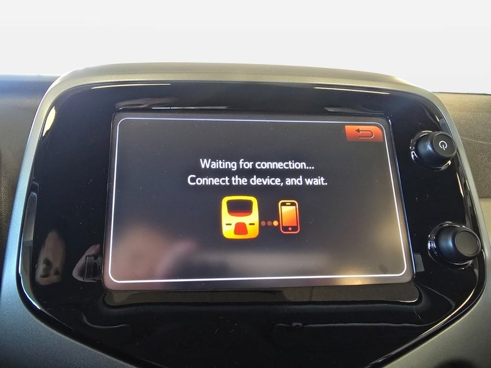 Toyota Aygo 1,0 VVT-i x-press x-shift 5d