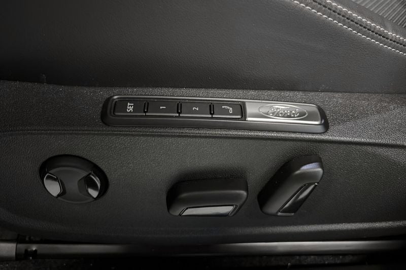 Ford Explorer 77 Select Extended Range 5d