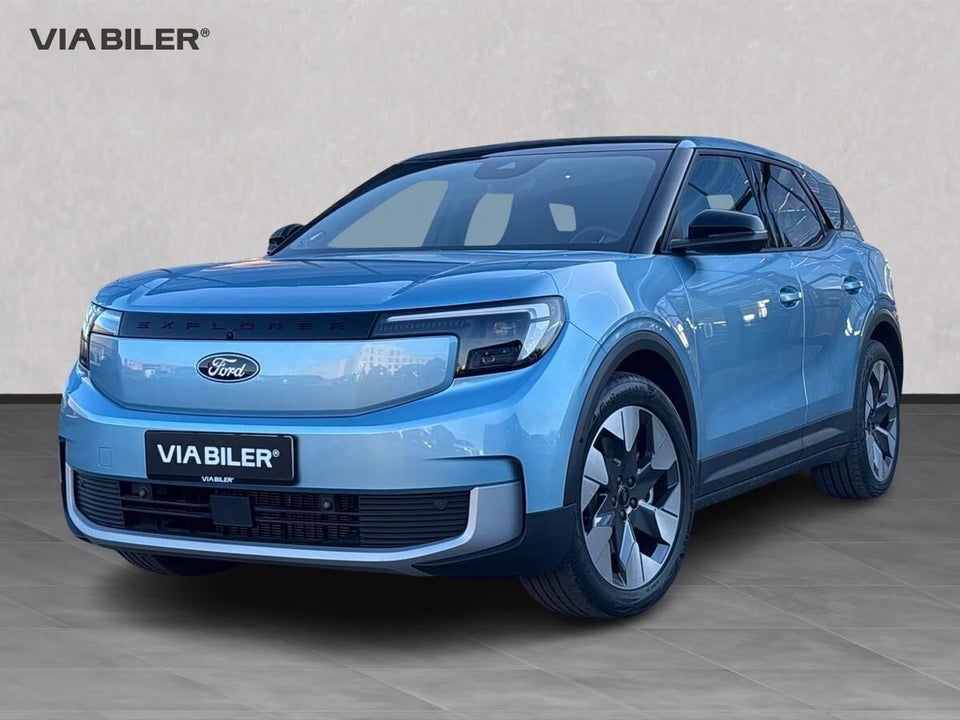 Ford Explorer 77 Premium Extended Range 5d
