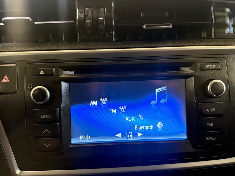 Toyota Auris 1,8 Hybrid H2 Premium Comfort CVT 5d