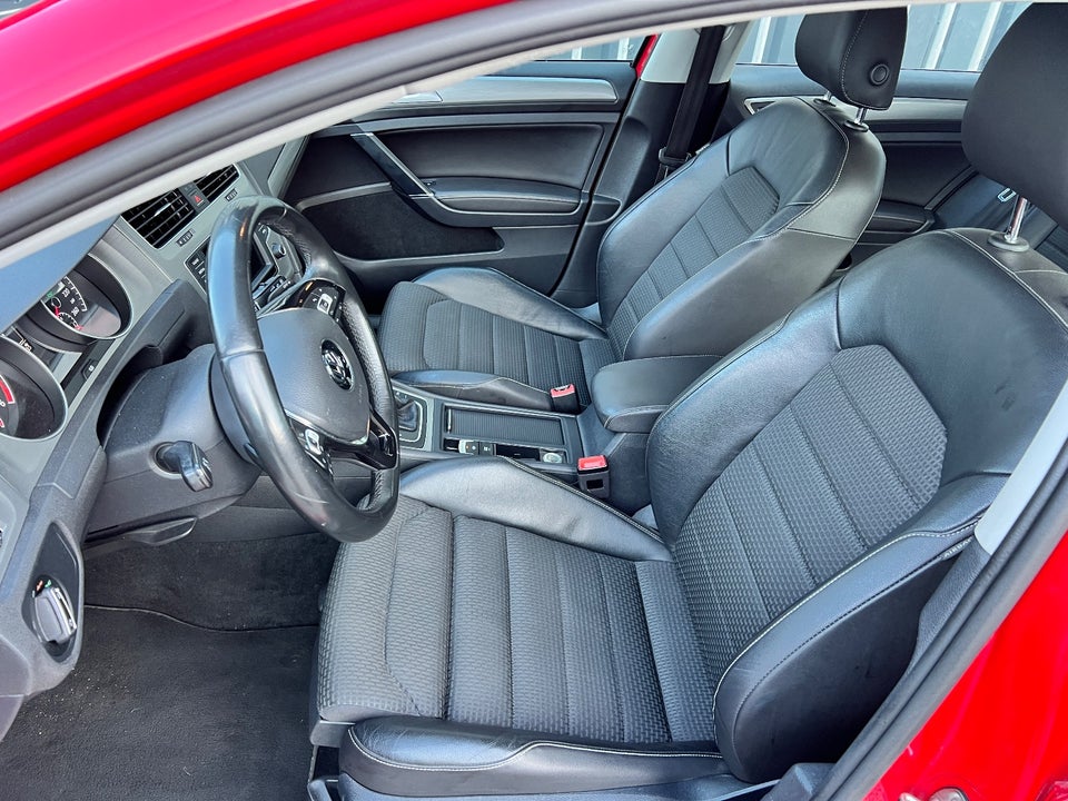 VW Golf VII 1,6 TDi 110 Comfortline Variant DSG BM 5d