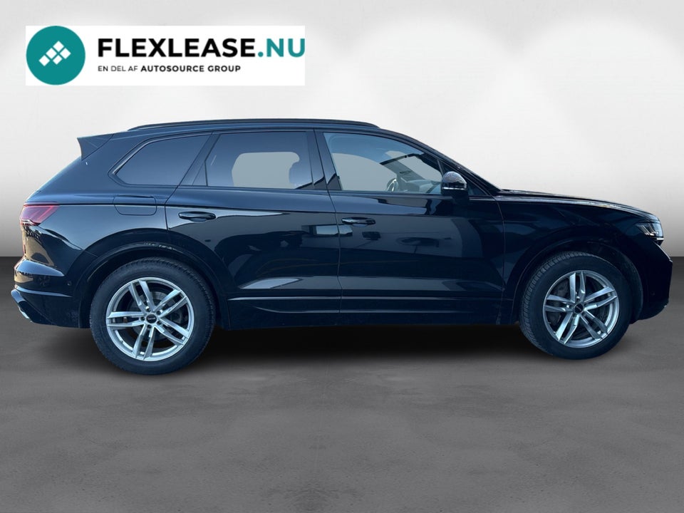 VW Touareg 3,0 TDi 286 Elegance DSG 4Motion 5d