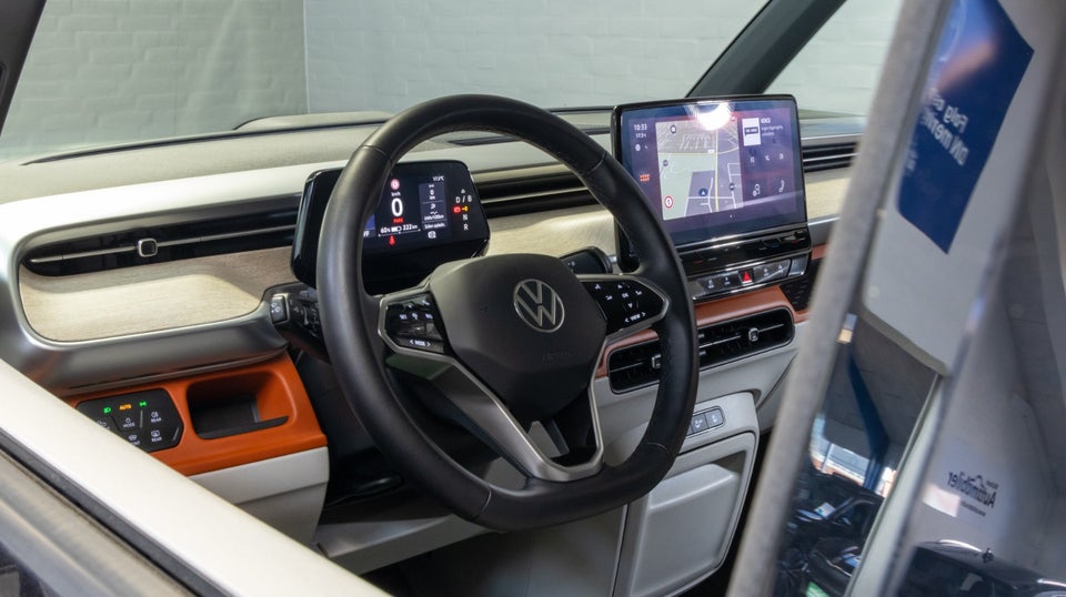 VW ID.Buzz 77 Pro SWB 5d