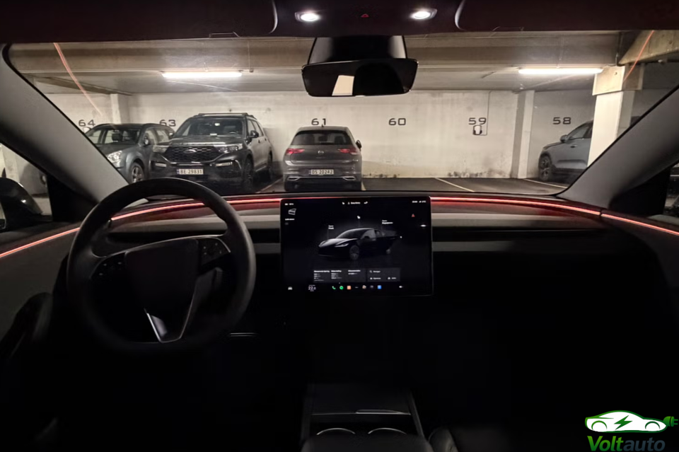 Tesla Model 3 RWD 4d
