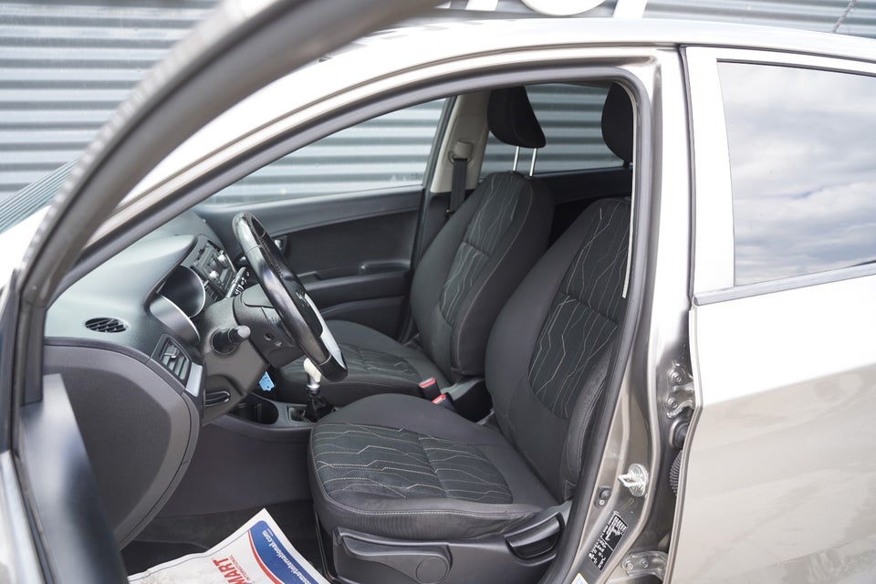 Kia Picanto 1,0 Active 5d