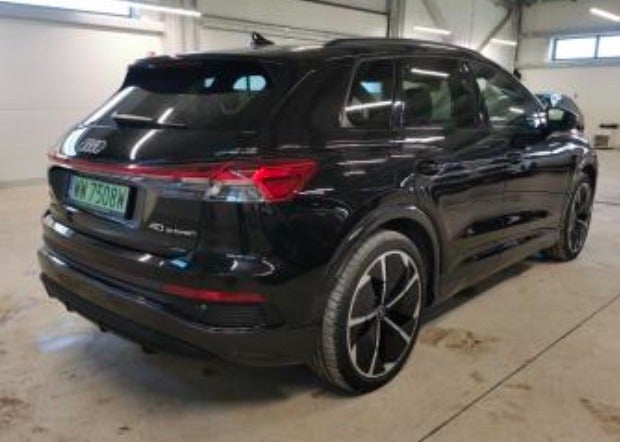 Audi Q4 e-tron 40 S-line 5d