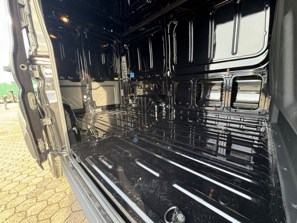 Ford Transit 350 L2 Van 2,0 TDCi 130 Trend H2 FWD