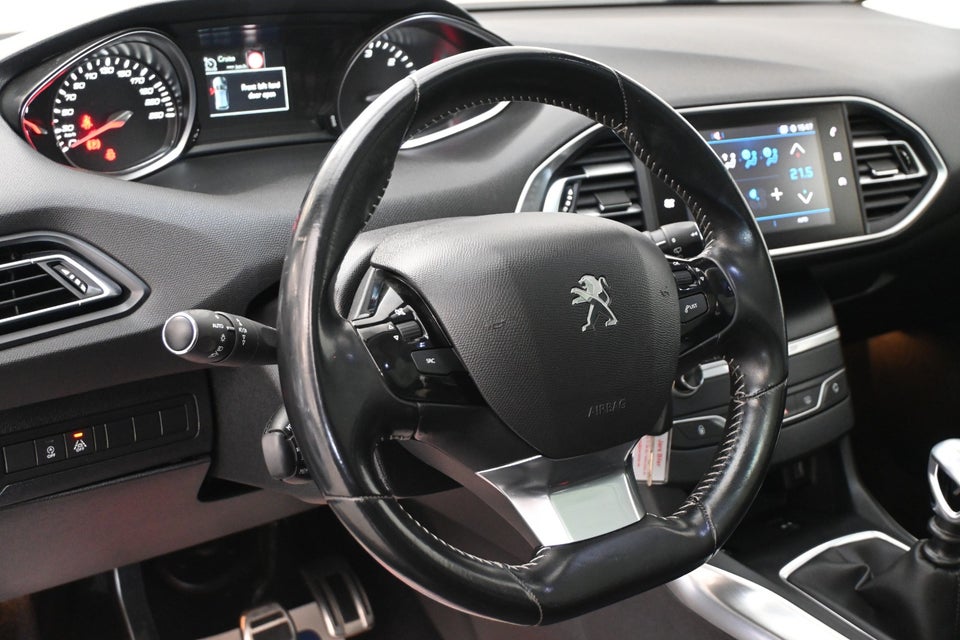 Peugeot 308 1,6 BlueHDi 120 Allure Sky SW 5d