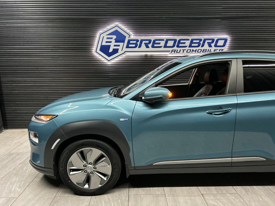 Hyundai Kona 64 EV Ultimate 5d
