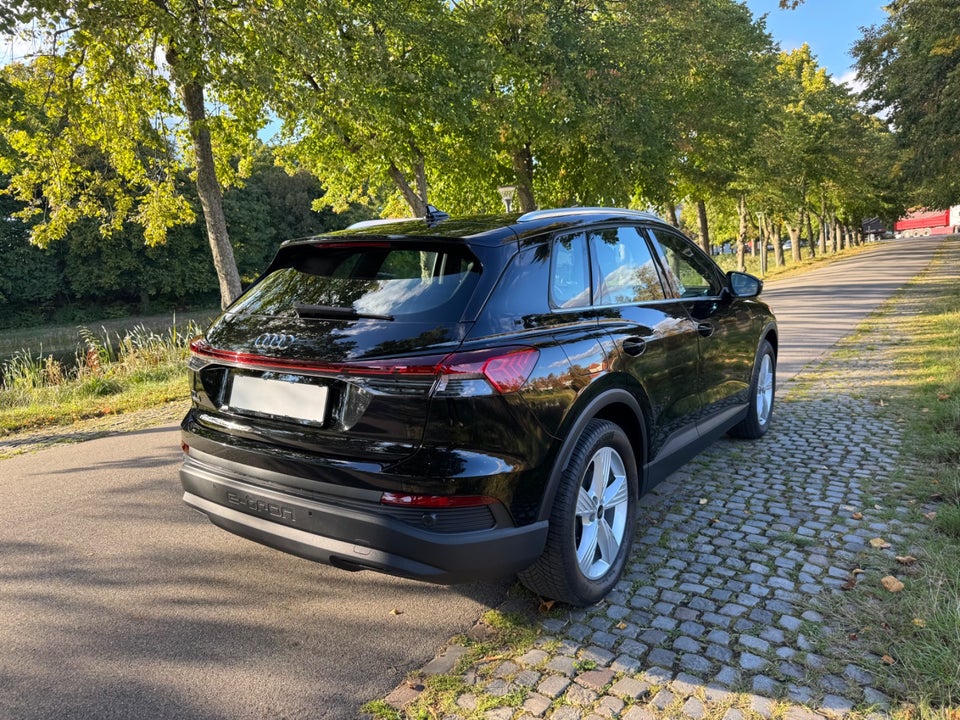 Audi Q4 e-tron 35 Advanced 5d