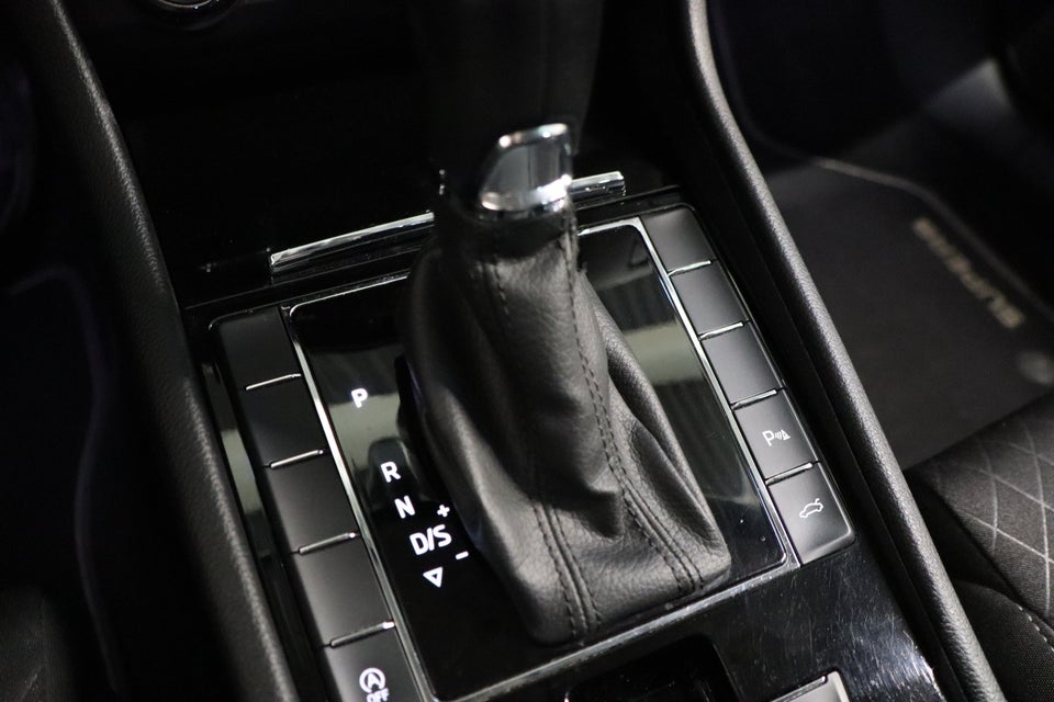 Skoda Superb 2,0 TDi 150 Style Combi DSG 5d