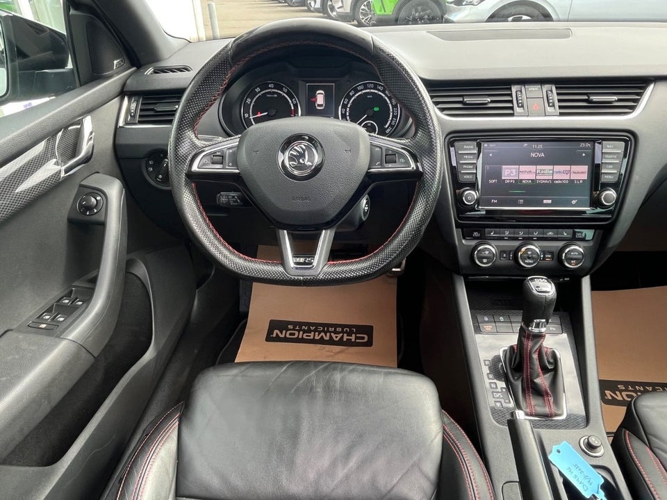 Skoda Octavia 2,0 TSi 220 RS Combi DSG 5d