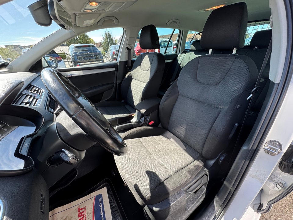 Skoda Octavia 1,4 TSi 140 Elegance Combi DSG 5d