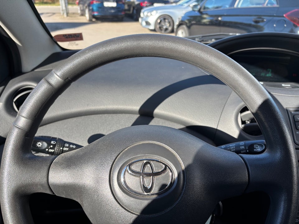 Toyota Yaris 1,0 Sol MMT 3d