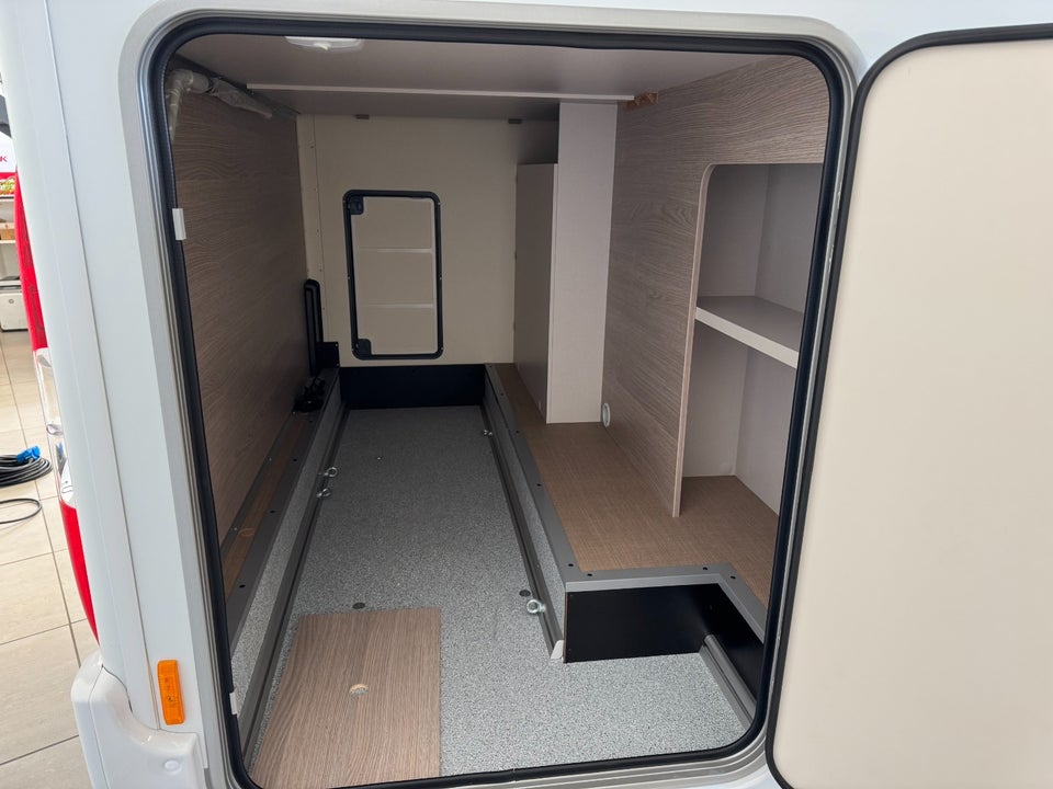 Ford Bürstner 2,0 TDCi Lineo T 620 G aut. 3d