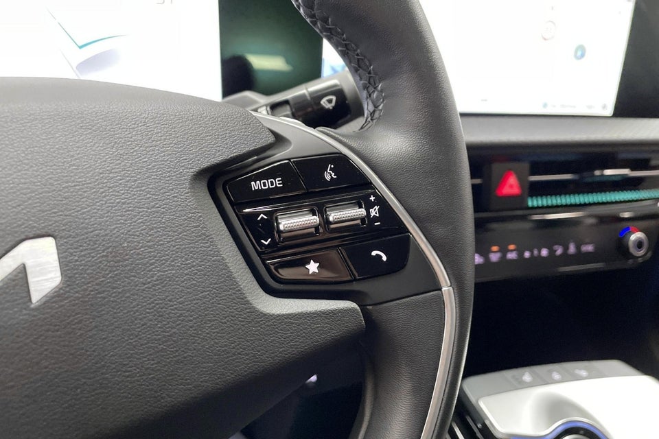 Kia EV6 58 Standard Range Upgrade 5d