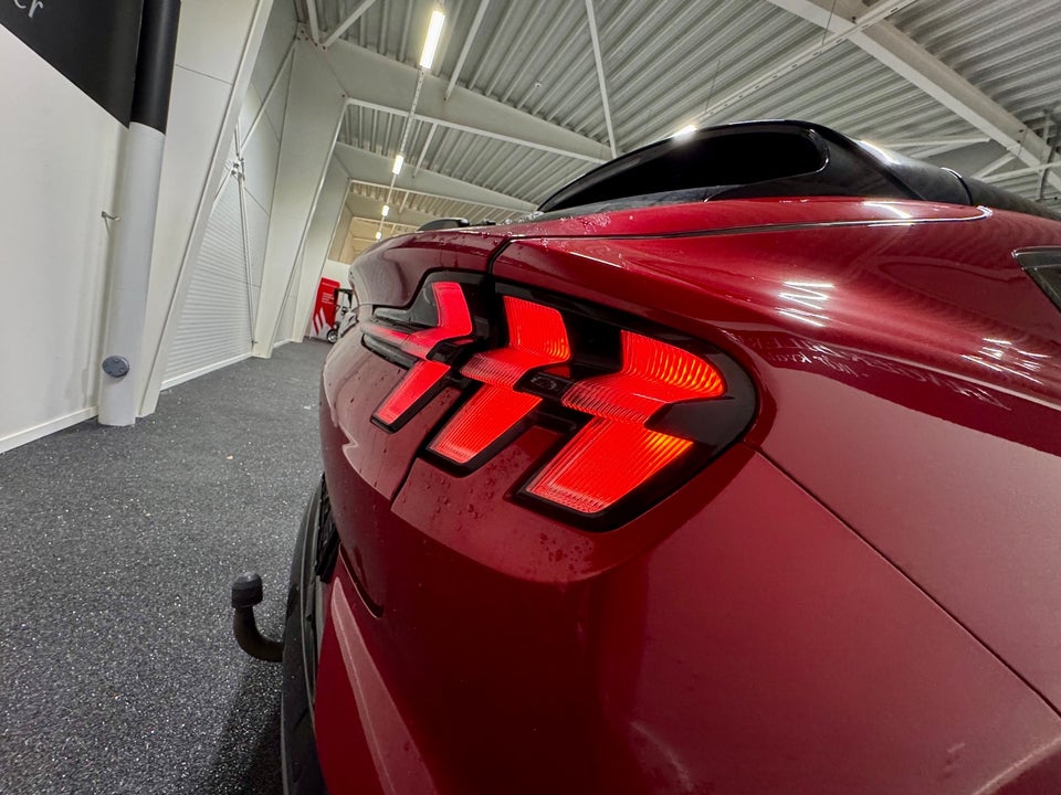 Ford Mustang Mach-E 91 Extended Range AWD 5d