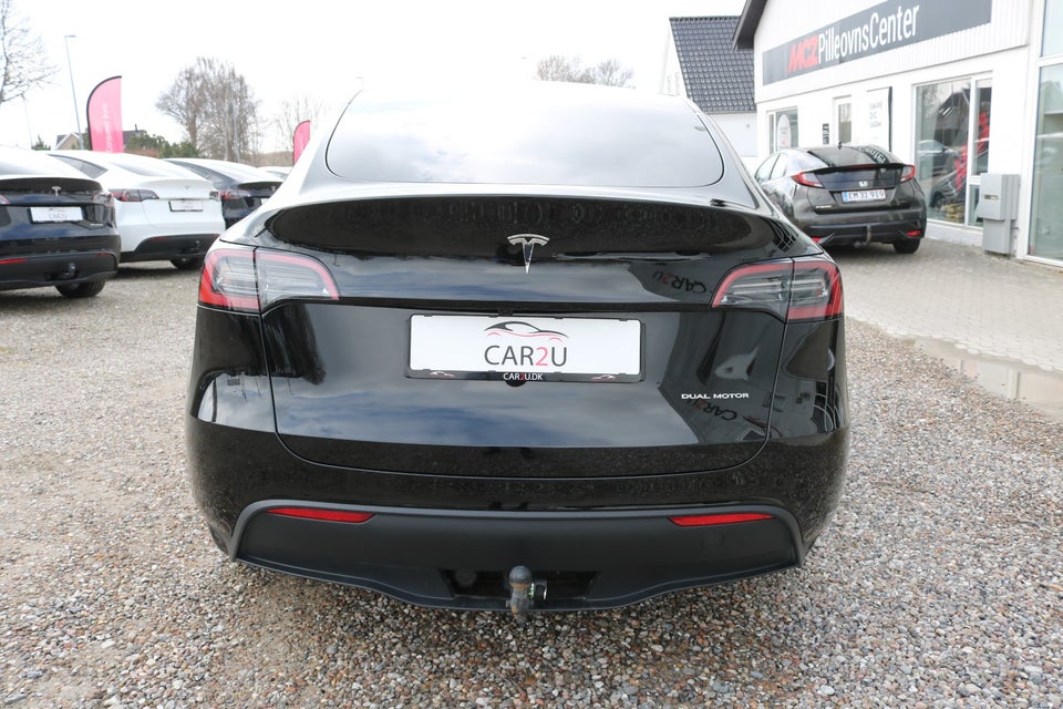 Tesla Model Y Long Range AWD 5d
