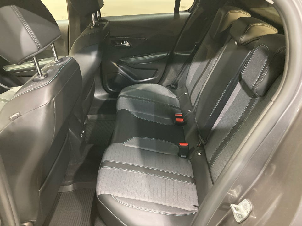 Peugeot 208 1,2 PureTech 100 Supreme+ EAT8 5d