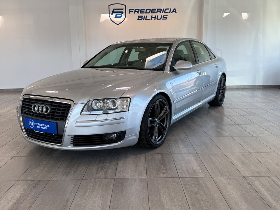Audi A8 4,2 quattro Tiptr. 4d