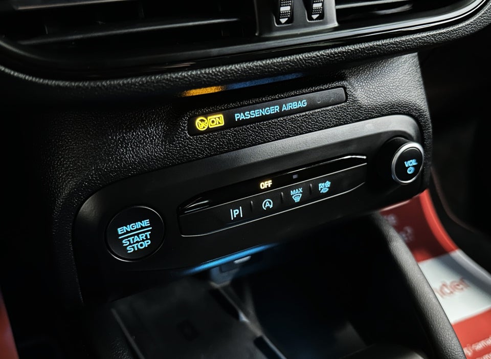 Ford Focus 1,0 EcoBoost mHEV ST-Line X DCT 5d