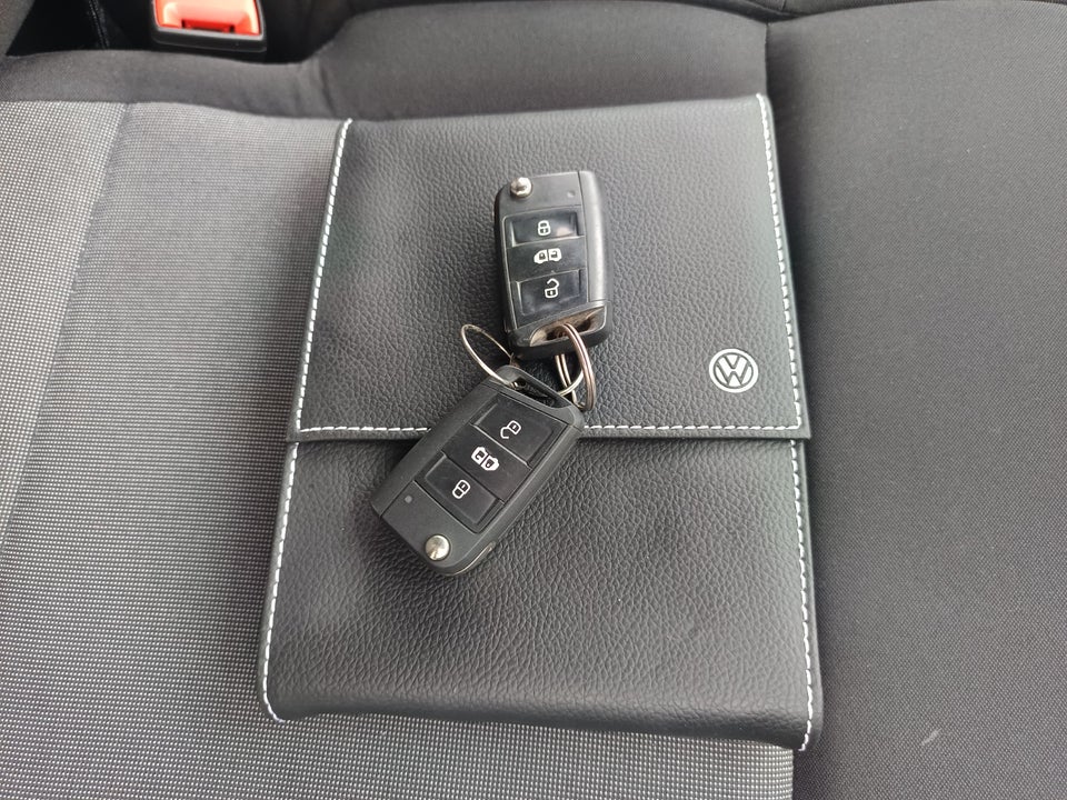 VW Crafter 30 2,0 TDi 102 Kassevogn L3H2