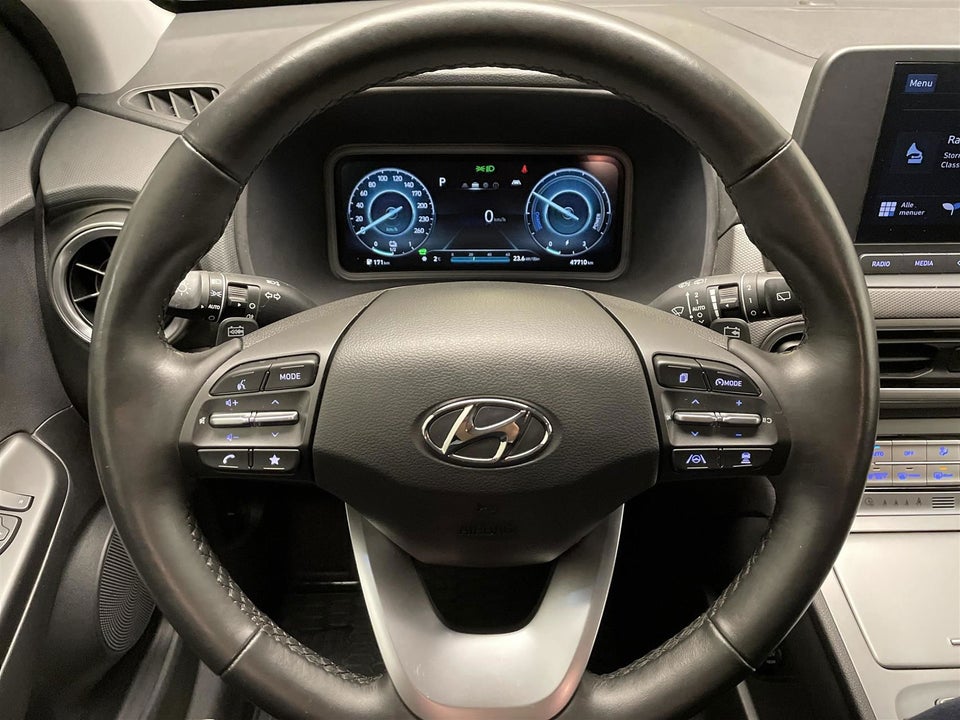 Hyundai Kona 64 EV Essential 5d