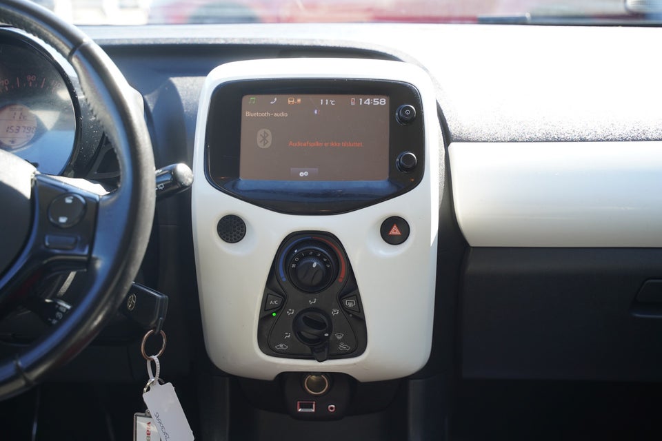 Toyota Aygo 1,0 VVT-i x-press 5d