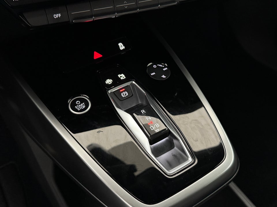 Audi Q4 e-tron 40 Advanced 5d