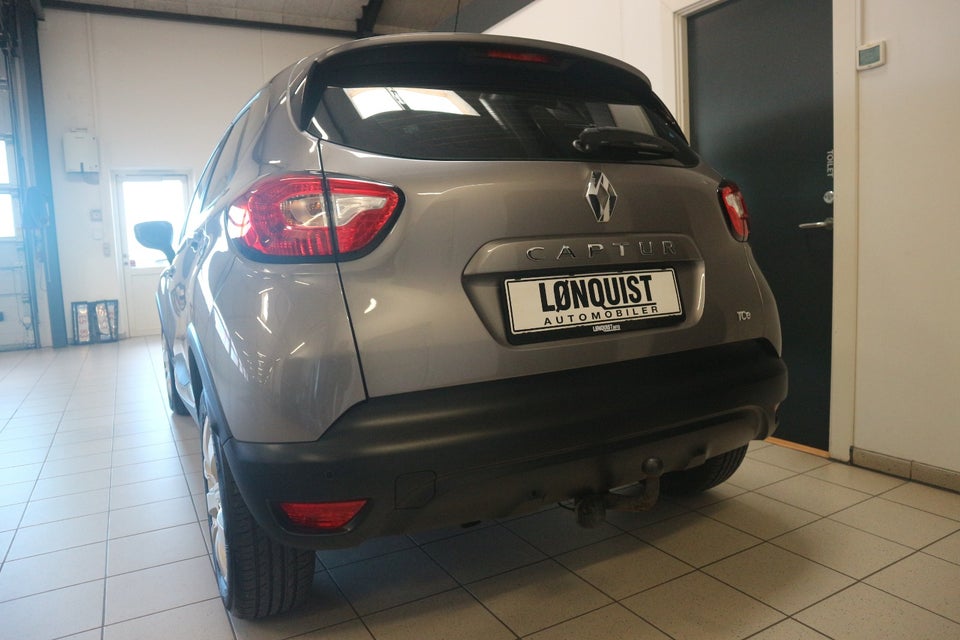 Renault Captur 0,9 TCe 90 Expression 5d