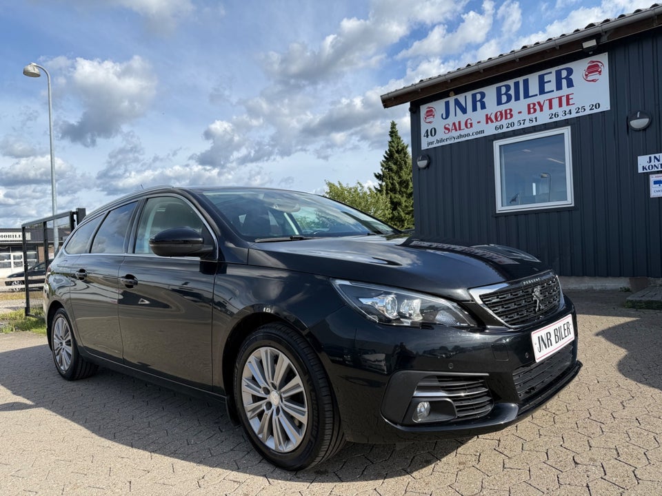 Peugeot 308 1,6 BlueHDi 120 Allure SW 5d