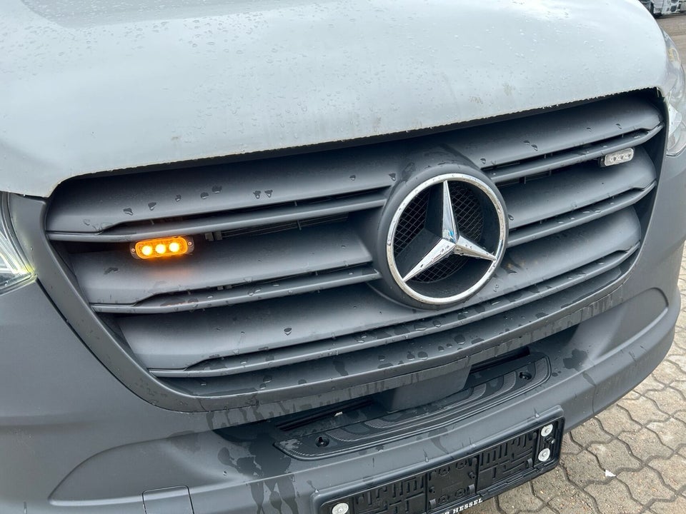 Mercedes Sprinter 317 2,0 CDi A2 Chassis aut. RWD 2d
