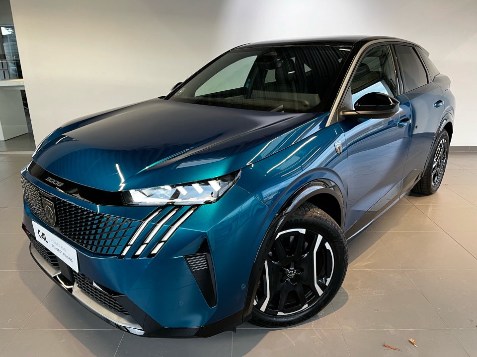 Peugeot e-3008 77 GT Pack 5d