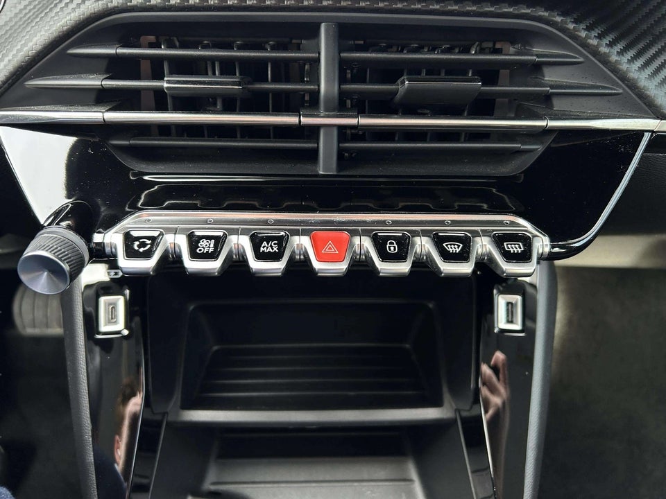 Peugeot e-208 50 Active Pack 5d