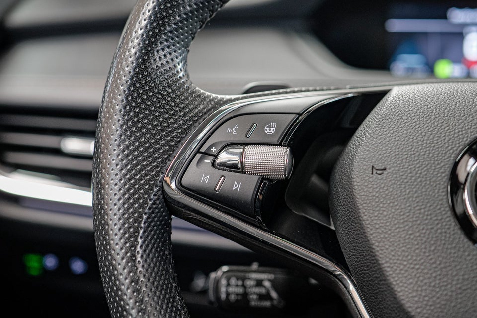 Skoda Enyaq 80 iV Selection Suite 5d