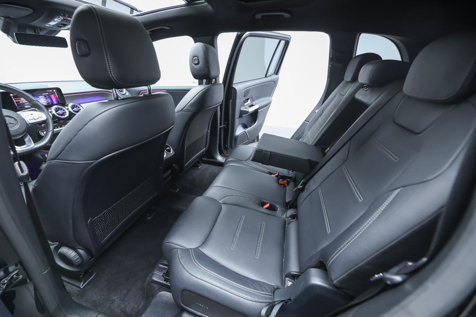 Mercedes EQB300 AMG Line 4Matic 7prs 5d