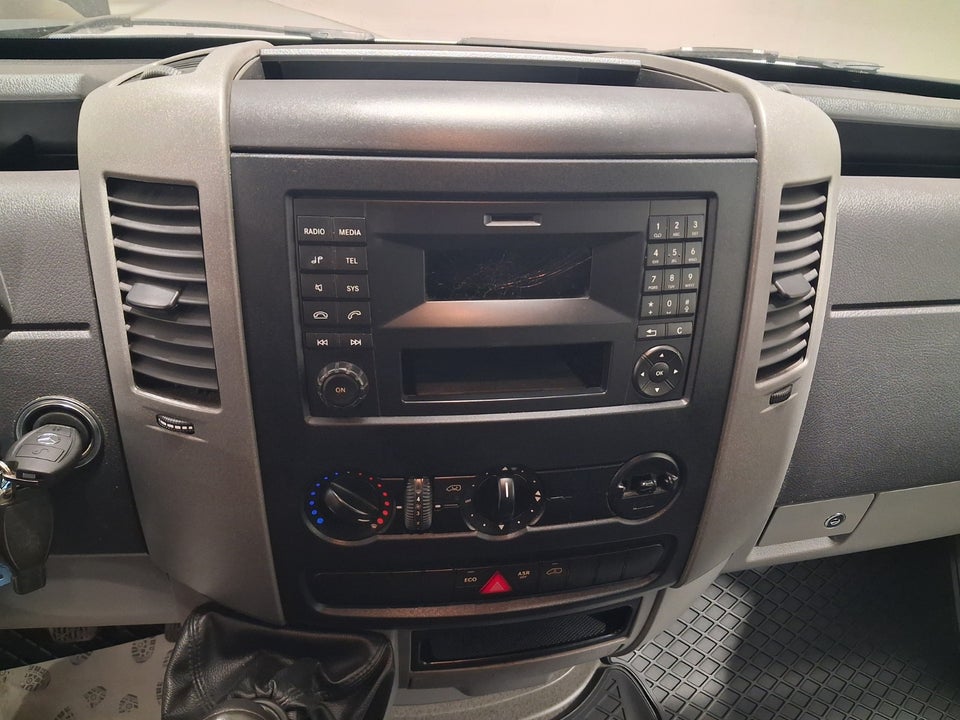 Mercedes Sprinter 516 2,2 CDi A2 Db.Kab RWD 4d