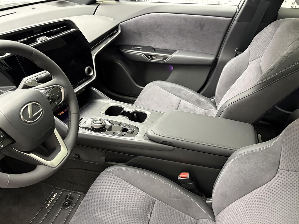 Lexus RZ300e Luxury 5d