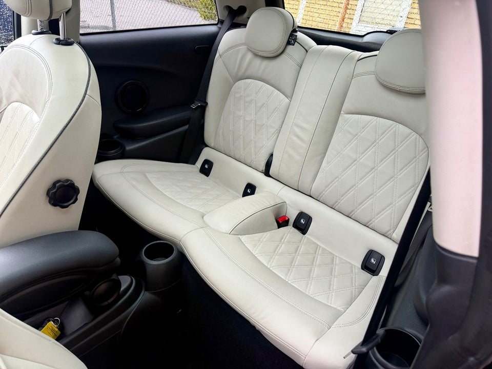 MINI Cooper SE Camden Edition 3d