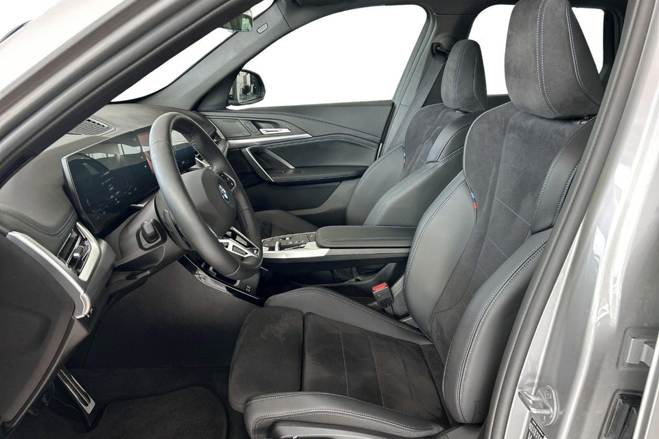 BMW iX1 eDrive20 M-Sport 5d